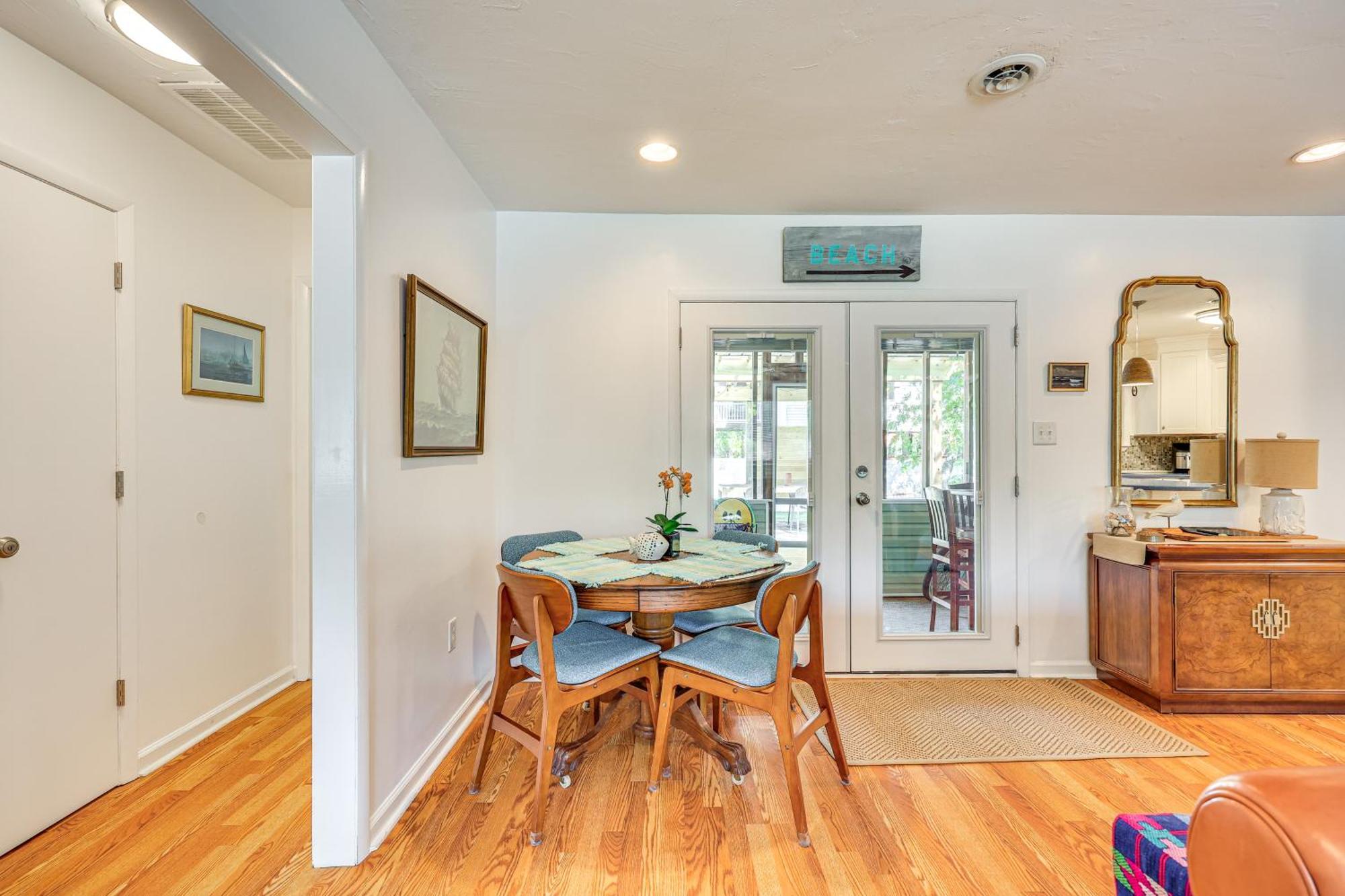 Oak Island Cottage Minutes To Long Beach! 外观 照片