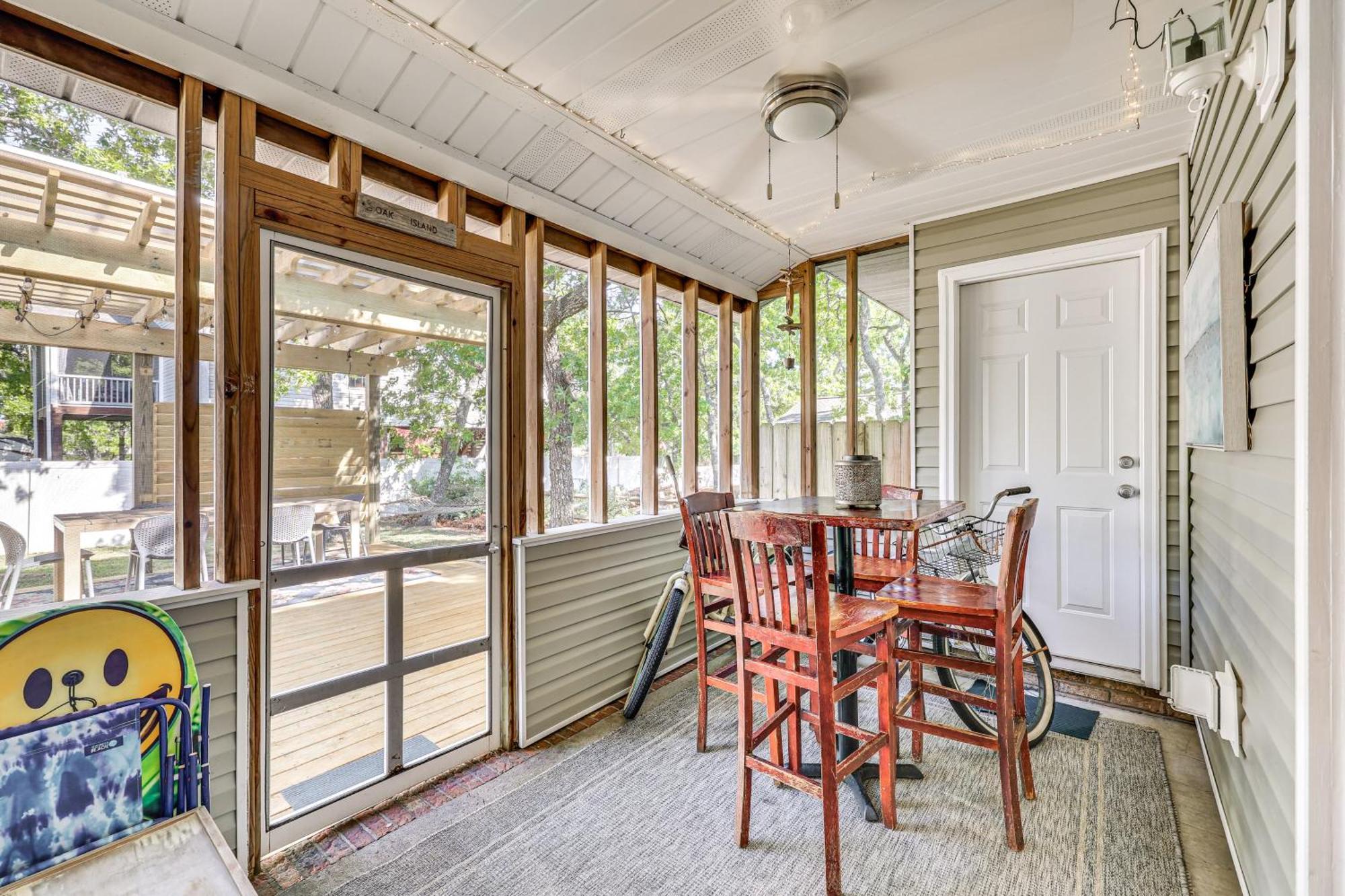 Oak Island Cottage Minutes To Long Beach! 外观 照片