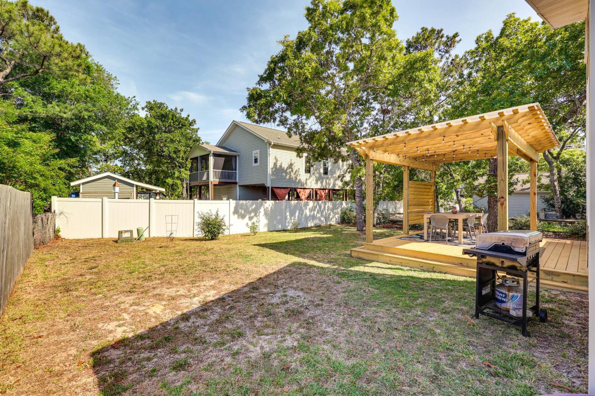 Oak Island Cottage Minutes To Long Beach! 外观 照片